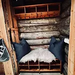 بيت للعطل 4 Bed -sleeps 7 - Northern Light Views