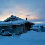 4 Bed -sleeps 7 - Northern Light Views Holiday home Kilpisjarvi