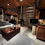 4 Bed -sleeps 7 - Northern Light Views Kilpisjärvi