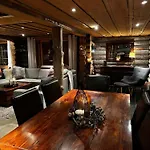 4 Bed -sleeps 7 - Northern Light Views * Kilpisjärvi