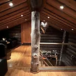 بيت للعطل 4 Bed -sleeps 7 - Northern Light Views