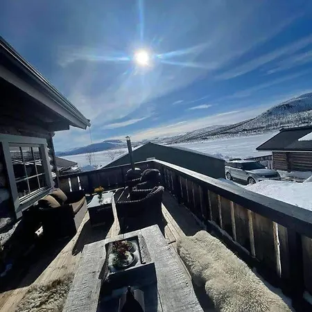 With The View Of Northen Light 別荘 キルピスヤルヴィ