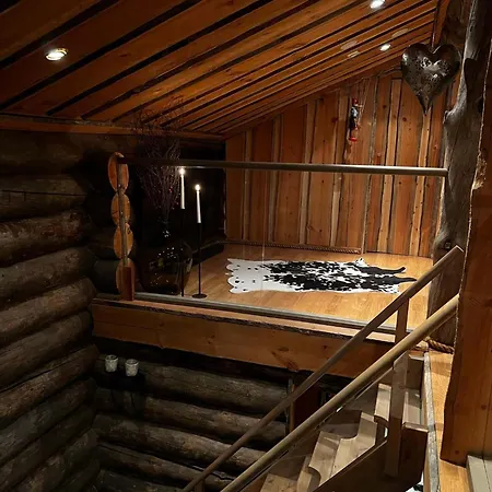 別荘 With The View Of Northen Light *