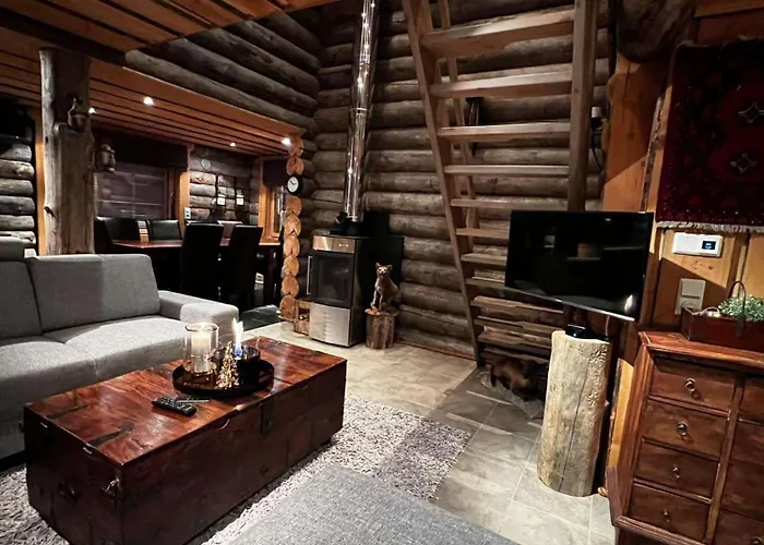 With The View Of Northen Light キルピスヤルヴィ